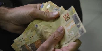 Municípios podem economizar R$ 1,5 trilhão com PEC da Sustentabilidade, estima CNM Municípios podem economizar R$ 1,5 trilhão com PEC da Sustentabilidade, estima CNM