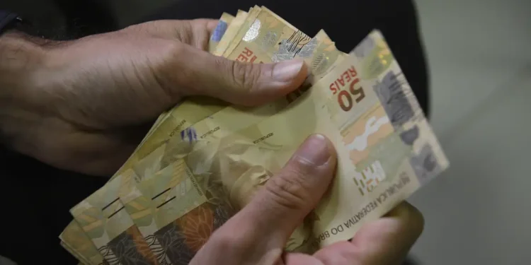 Municípios podem economizar R$ 1,5 trilhão com PEC da Sustentabilidade, estima CNM Municípios podem economizar R$ 1,5 trilhão com PEC da Sustentabilidade, estima CNM