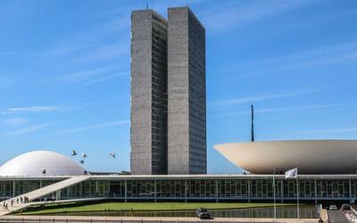 Campanha “Eu sou pela micro e pequena empresa” reforça cobrança pelo reajuste do Simples Nacional no Congresso Campanha “Eu sou pela micro e pequena empresa” reforça cobrança pelo reajuste do Simples Nacional no Congresso