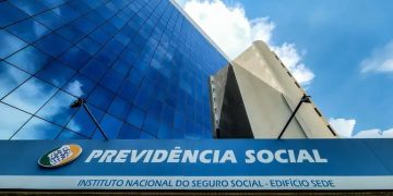 INSS: começa nesta segunda-feira (27) o pagamento de benefícios e auxílios referentes ao mês de outubro