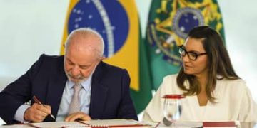 Governo sanciona a Política Nacional de Linguagem Simples Governo sanciona a Política Nacional de Linguagem Simples
