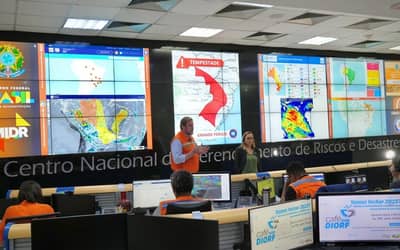 MIDR alerta população para forte tempestade no Sul e Centro-Oeste MIDR alerta população para forte tempestade no Sul e Centro-Oeste