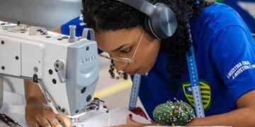 SENAI oferece mais de 60 mil vagas em cursos técnicos, qualificação e pós-graduação SENAI oferece mais de 60 mil vagas em cursos técnicos, qualificação e pós-graduação