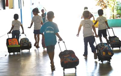 Falta de vagas em creches atinge mais de 50% das redes municipais Falta de vagas em creches atinge mais de 50% das redes municipais