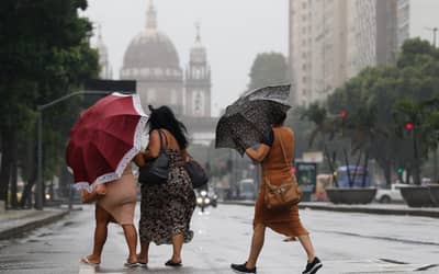 Frente fria intensifica tempestades em seis estados a partir de sexta-feira (12) Frente fria intensifica tempestades em seis estados a partir de sexta-feira (12)