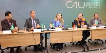 Governo e CAU/BR firmam parceria para dar suporte técnico a municípios após desastres