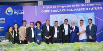 Lula inaugura maquete da Transposição do Rio São Francisco no Palácio do Planalto