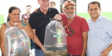 Piscicultura Mais Vida entrega primeiros alevinos a agricultores da Baixada Cuiabana (MT) Piscicultura Mais Vida entrega primeiros alevinos a agricultores da Baixada Cuiabana (MT)