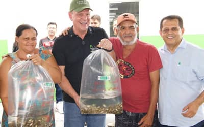 Piscicultura Mais Vida entrega primeiros alevinos a agricultores da Baixada Cuiabana (MT) Piscicultura Mais Vida entrega primeiros alevinos a agricultores da Baixada Cuiabana (MT)