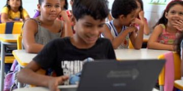 Internet chega a 210 escolas públicas de Amapá