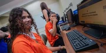 Programa Computadores para Inclusão doa mais de 100 máquinas para Rondônia em 2025