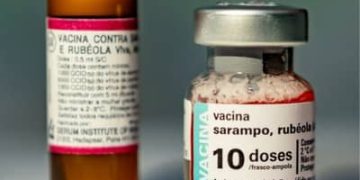 OMS alerta para aumento expressivo de casos de sarampo nas Américas