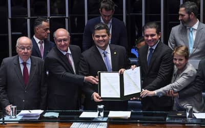 Acordo Mercosul–UE pode destravar US$ 43,9 bilhões em exportações brasileiras Acordo Mercosul–UE pode destravar US$ 43,9 bilhões em exportações brasileiras