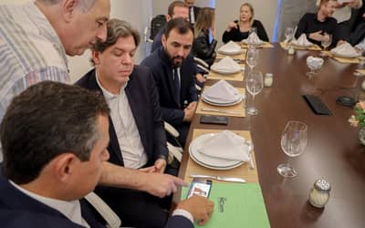 Ministro das Comunicações realiza teste de transmissão da TV 3.0 em celulares Ministro das Comunicações realiza teste de transmissão da TV 3.0 em celulares