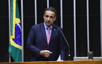 “Não é uma PEC que vai definir a jornada de trabalho”, afirma deputado federal do RJ “Não é uma PEC que vai definir a jornada de trabalho”, afirma deputado federal do RJ