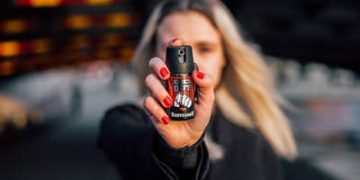 Projeto que autoriza spray de pimenta para autodefesa de mulheres é aprovado na Câmara Projeto que autoriza spray de pimenta para autodefesa de mulheres é aprovado na Câmara