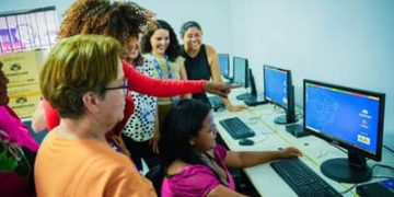 Mais de 5,3 mil cearenses se formam em cursos de informática oferecidos pelo Ministério das Comunicações