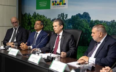 Ministério da Agricultura lança plataforma única para registro de defensivos agrícolas Ministério da Agricultura lança plataforma única para registro de defensivos agrícolas