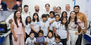 Ministério inaugura laboratório de informática em escola rural de Manaus (AM)