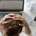 Novas regras sobre saúde mental no trabalho entram em vigor e exigem mudança cultural nas empresas Novas regras sobre saúde mental no trabalho entram em vigor e exigem mudança cultural nas empresas