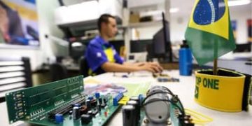 CNI propõe fortalecer educação e qualificação profissional para aumentar a produtividade da indústria