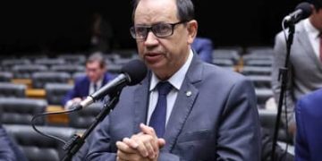 Comissão da Câmara aprova projeto que cria transporte público entre cidades do interior