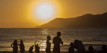 Gastos de turistas internacionais no Brasil batem recorde histórico e chegam a R$ 25 bilhões em 2026
