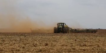 Ministro Waldez Góes participa de entrega de equipamentos do Programa Inova em Mato Grosso