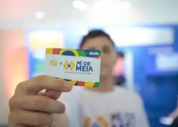 Pé-de-Meia: pagamento para nascidos em março e abril será feito nesta terça-feira (30)