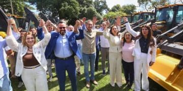 Programa Inova chega ao Acre com primeira entrega de máquinas para os 22 municípios do estado Programa Inova chega ao Acre com primeira entrega de máquinas para os 22 municípios do estado