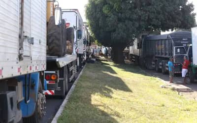 Tabelamento elevou custos do frete rodoviário em 16,4%, aponta CNI Tabelamento elevou custos do frete rodoviário em 16,4%, aponta CNI
