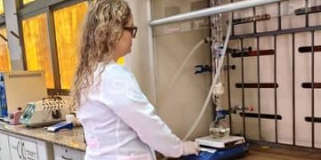 Brasileiros reconhecem sinais do câncer colorretal, mas ainda demoram a buscar diagnóstico Brasileiros reconhecem sinais do câncer colorretal, mas ainda demoram a buscar diagnóstico