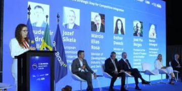 Fórum Brasil-União Europeia fortalece agenda de investimentos e cooperação econômica Fórum Brasil-União Europeia fortalece agenda de investimentos e cooperação econômica