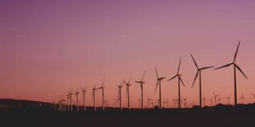 Governo antecipa geração de energia para reduzir riscos de impactos do El Niño Governo antecipa geração de energia para reduzir riscos de impactos do El Niño