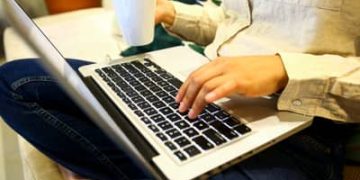 Produtividade é o principal benefício da IA para 59% das PMEs, aponta pesquisa da Serasa Experian Produtividade é o principal benefício da IA para 59% das PMEs, aponta pesquisa da Serasa Experian