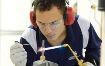 SENAI abre 29,5 mil vagas em cursos técnicos, de qualificação, graduação e pós-graduação SENAI abre 29,5 mil vagas em cursos técnicos, de qualificação, graduação e pós-graduação