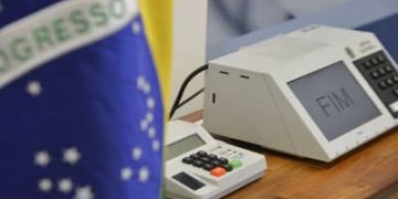 ELEIÇÕES 2026: irregularidades na propaganda eleitoral somam mais de mil denúncias