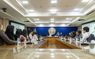 Mediação busca acordo; arbitragem termina em decisão: entenda a diferença Mediação busca acordo; arbitragem termina em decisão: entenda a diferença