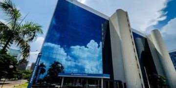 Bancos e INSS: veja o atendimento no ponto facultativo e no feriado de Finados