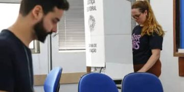 Eleições 2026: MG e SP elegem governadores enquanto ES e RJ ficam para o 2º turno Eleições 2026: MG e SP elegem governadores enquanto ES e RJ ficam para o 2º turno