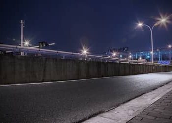 Iluminação pública pode consumir até 5% do orçamento municipal, aponta EPE Iluminação pública pode consumir até 5% do orçamento municipal, aponta EPE