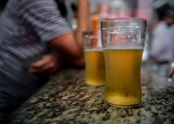 Lei Seca nas Eleições 2026: veja onde há restrição à venda e ao consumo de bebidas Lei Seca nas Eleições 2026: veja onde há restrição à venda e ao consumo de bebidas