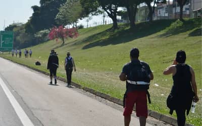 PRF reforça policiamento nas rodovias durante romarias de Aparecida e do Círio de Nazaré PRF reforça policiamento nas rodovias durante romarias de Aparecida e do Círio de Nazaré