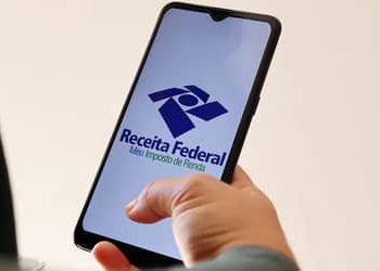 Receita Federal envia notificações para 498 mil contribuintes com declaração retida na malha fina Receita Federal envia notificações para 498 mil contribuintes com declaração retida na malha fina